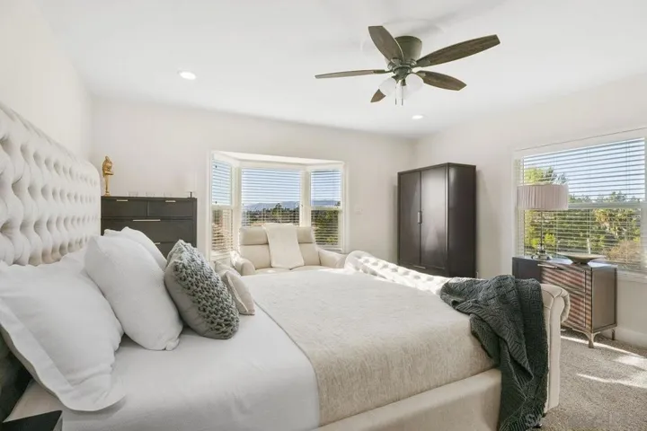701 E Fallbrook St, Fallbrook, California 92028