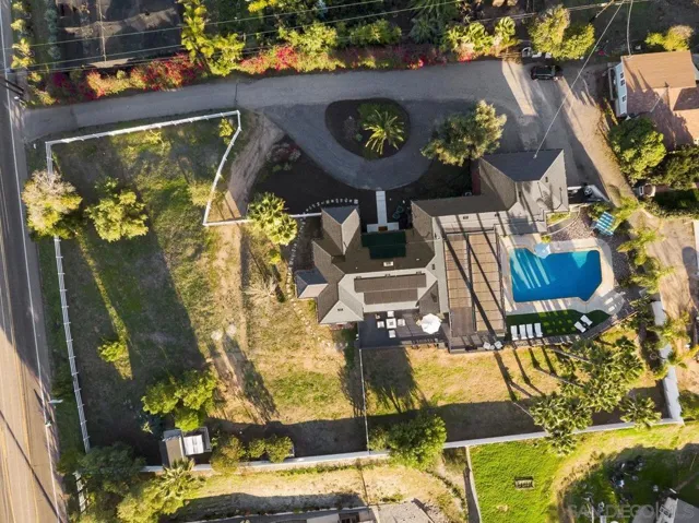 701 E Fallbrook St, Fallbrook, California 92028