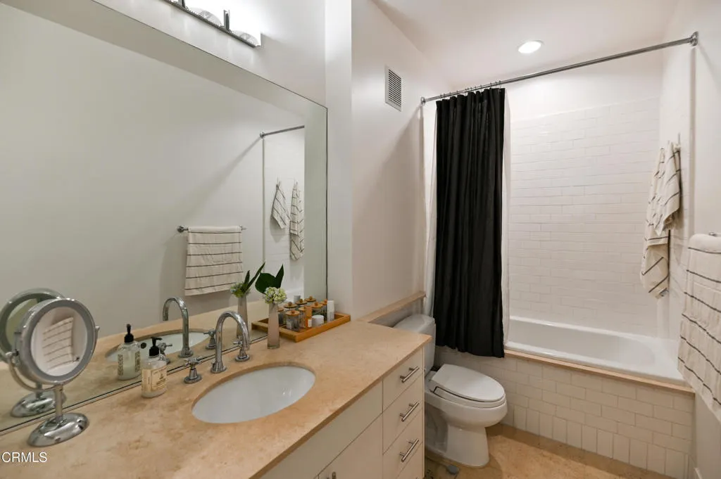 257 S Spring Street 3c, Los Angeles, California 90012 home-pic-21