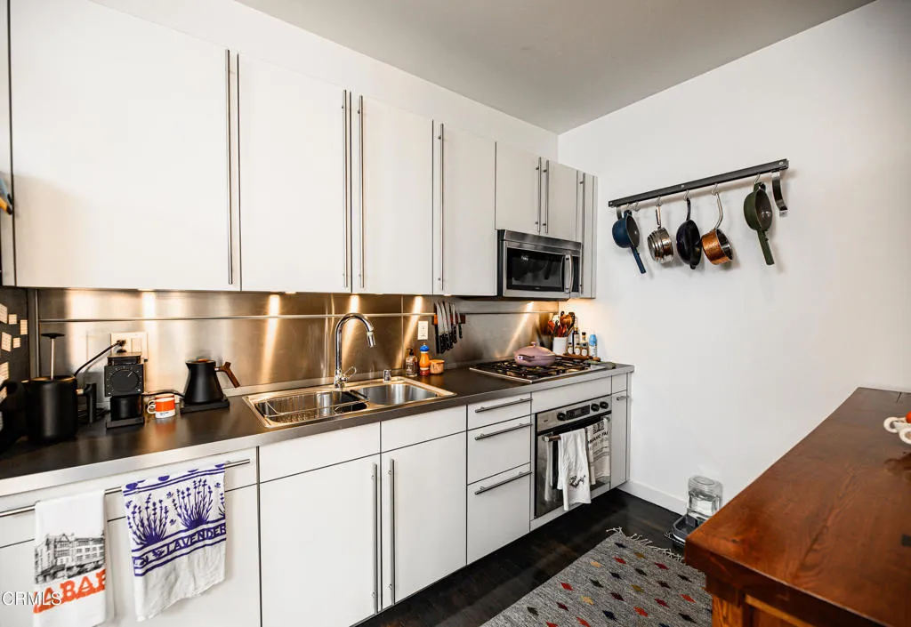 257 S Spring Street 3c, Los Angeles, California 90012 home-pic-13