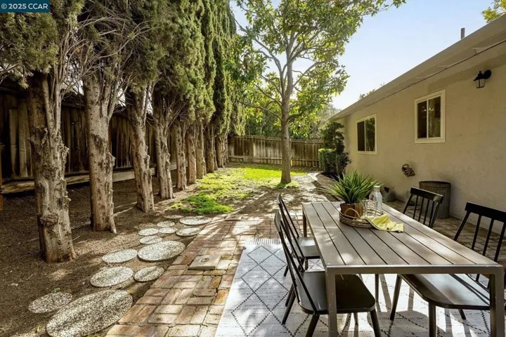 4025 Hitchcock Rd, Concord, California 94518