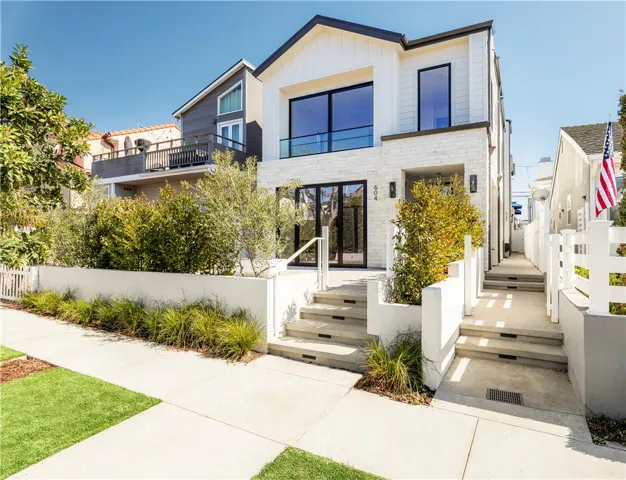 604 1/2 Narcissus, Corona Del Mar, California 92625