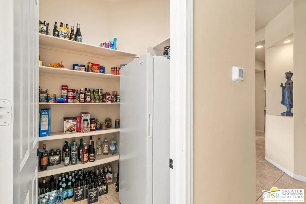 35329 Vista Montana Court, Cathedral City, California 92234 home-pic-35