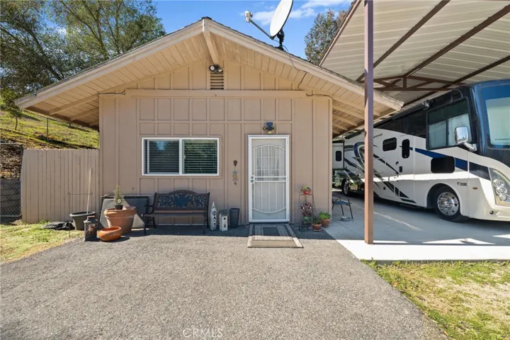 197 Morro Hills Road, Fallbrook, California 92028
