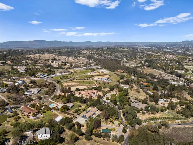 197 Morro Hills Road, Fallbrook, California 92028