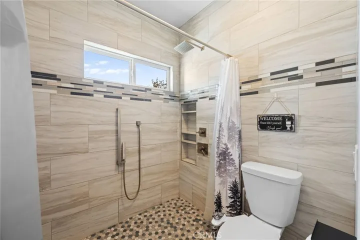 197 Morro Hills Road, Fallbrook, California 92028