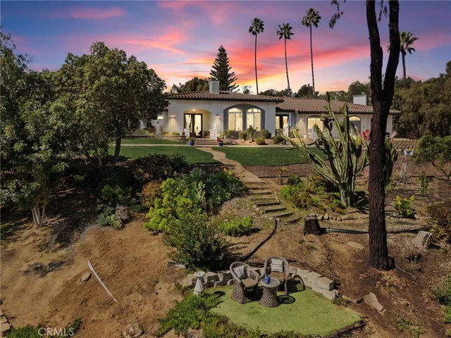 197 Morro Hills Road, Fallbrook, California 92028