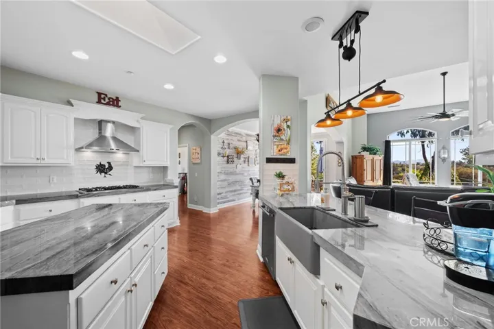 197 Morro Hills Road, Fallbrook, California 92028
