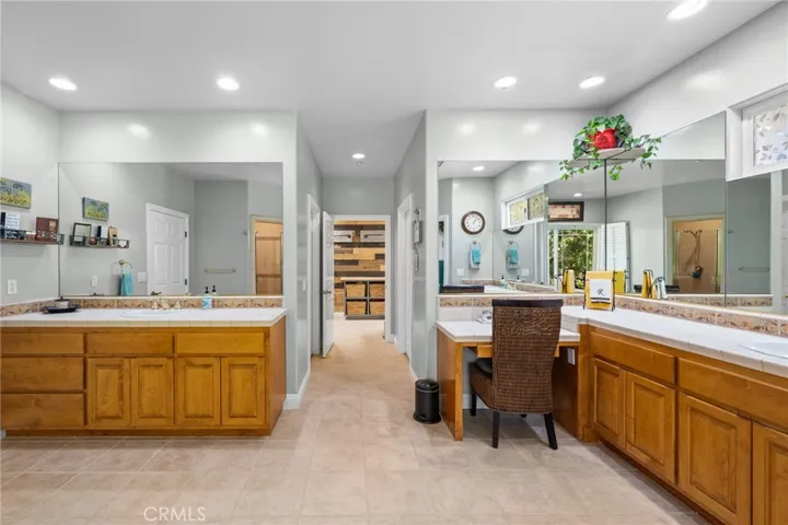 197 Morro Hills Road, Fallbrook, California 92028