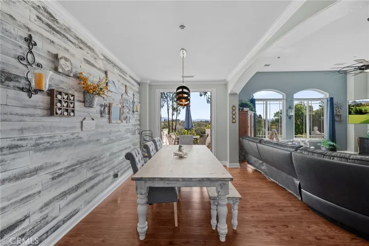 197 Morro Hills Road, Fallbrook, California 92028