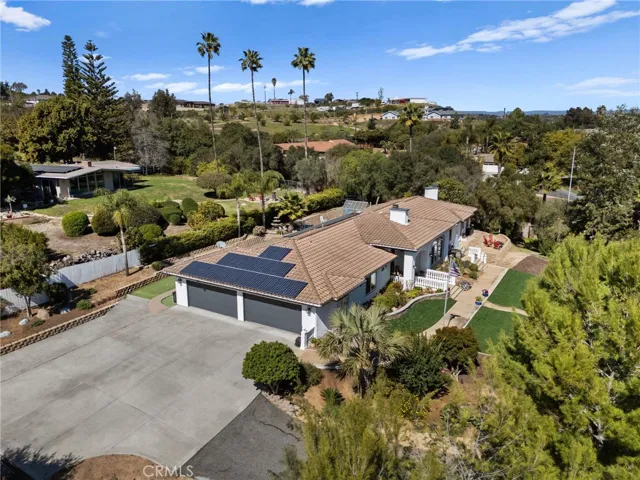 197 Morro Hills Road, Fallbrook, California 92028