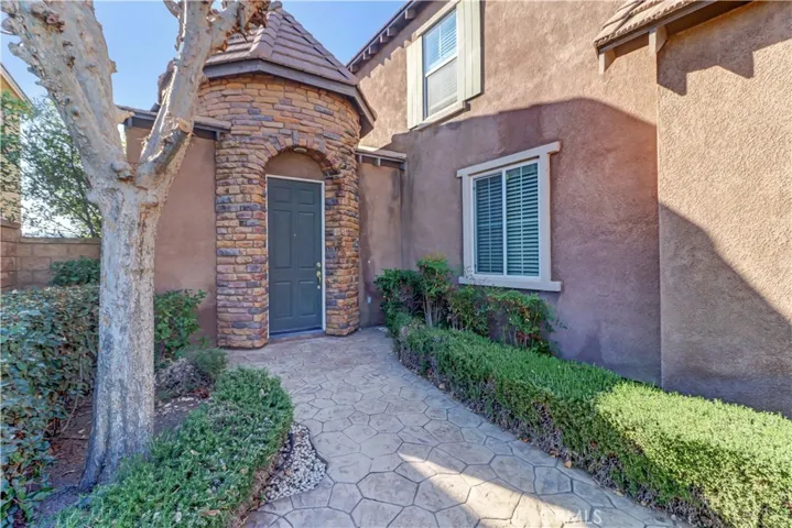 40994 Bankhall Street, Lake Elsinore, California 92532
