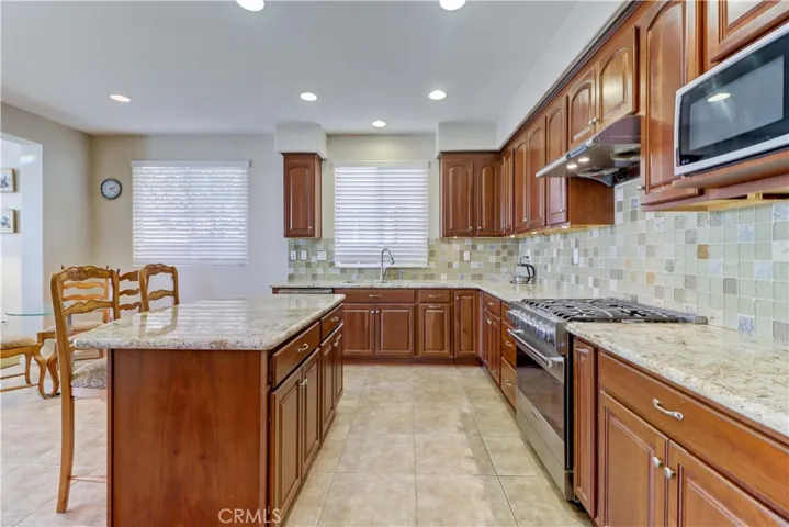 40994 Bankhall Street, Lake Elsinore, California 92532