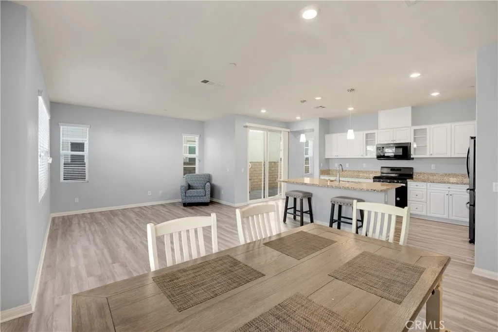 7155 Citrus Avenue 116, Fontana, California 92336 home-pic-4