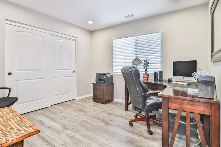 kBedroom2-1