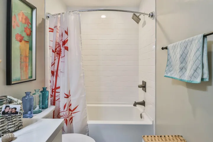 jHall Bath3