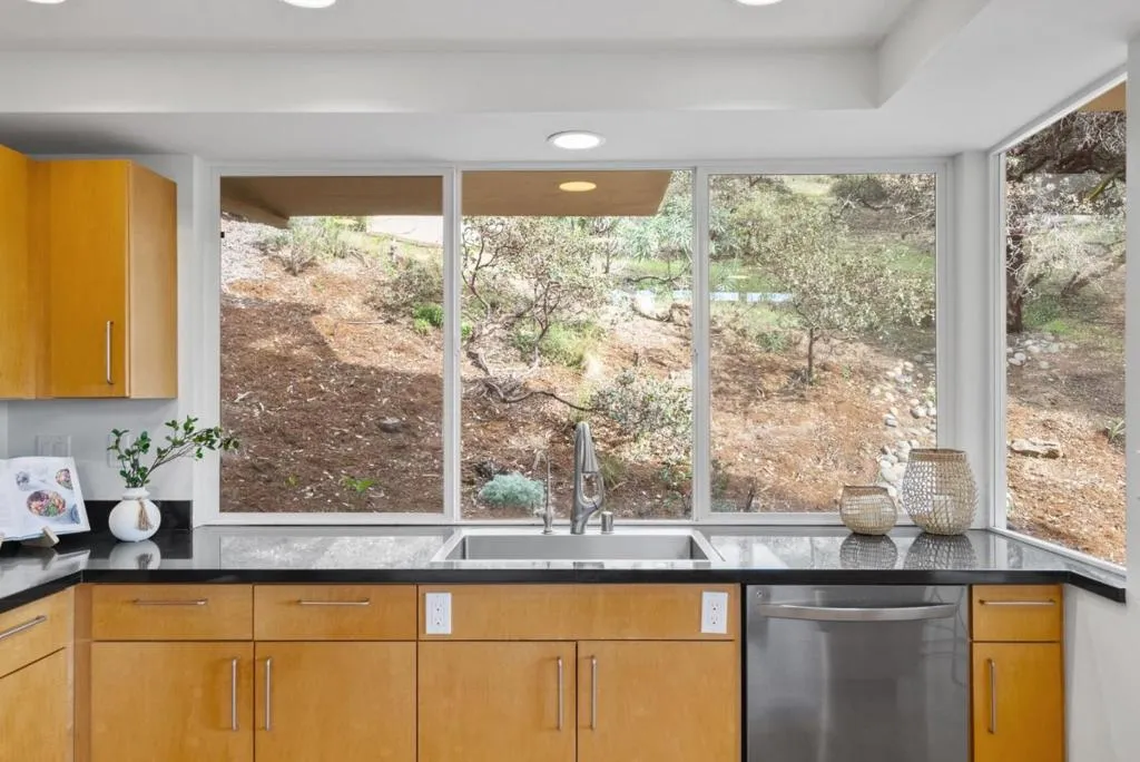 1925 Caterina Way, Royal Oaks, California 95076 home-pic-10