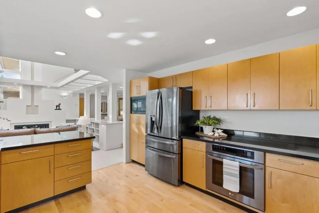 1925 Caterina Way, Royal Oaks, California 95076 home-pic-11
