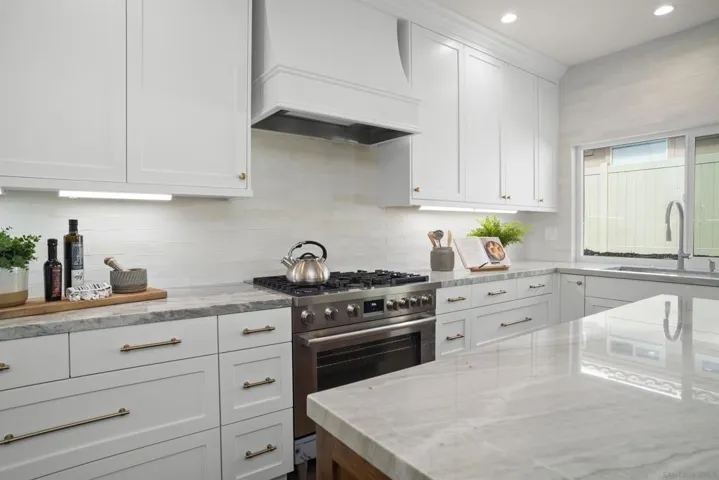 3406 Via Cabo Verde, Escondido, California 92029