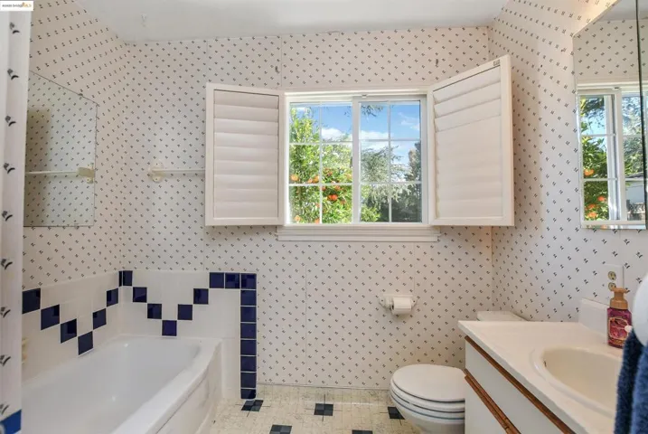 1878 Andrews Dr, Concord, California 94521