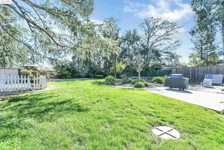 1878 Andrews Dr, Concord, California 94521