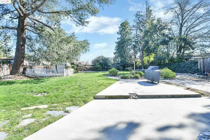 1878 Andrews Dr, Concord, California 94521
