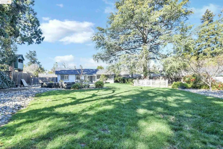 1878 Andrews Dr, Concord, California 94521