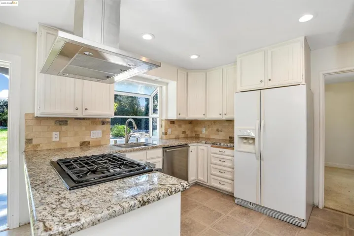 1878 Andrews Dr, Concord, California 94521