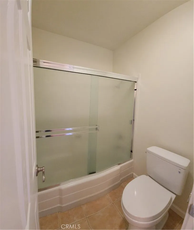 23230 Orange Avenue 2, Lake Forest, California 92630 home-pic-20