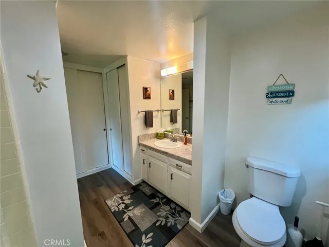 Primary bathroom - tub/shower combo in this bathroom