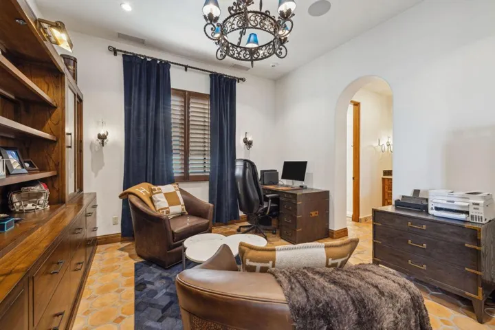 84-web-or-mls-2H8A4579