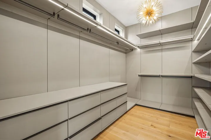 1037 21st Street, Santa Monica, California 90403