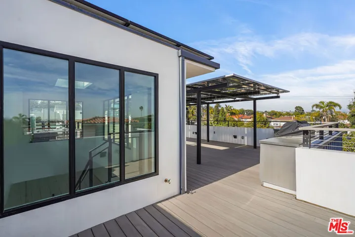1037 21st Street, Santa Monica, California 90403