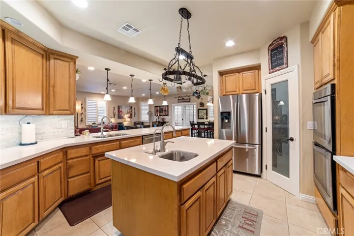 12770 Amberwood Lane, Victorville, California 92395
