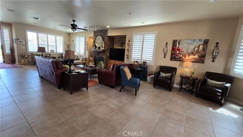 12770 Amberwood Lane, Victorville, California 92395