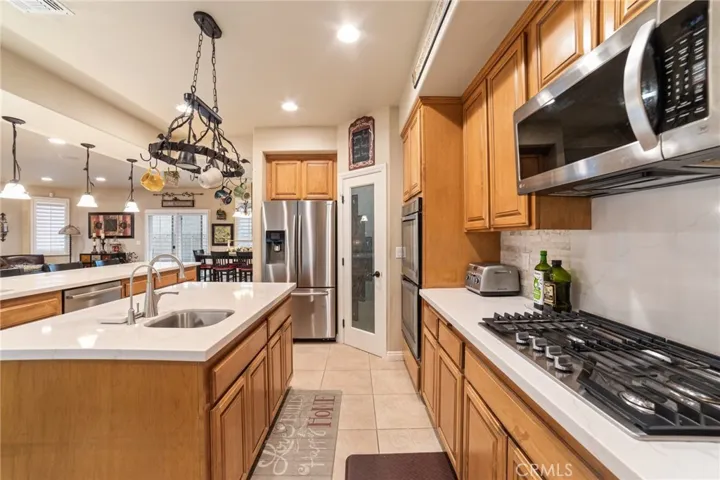 12770 Amberwood Lane, Victorville, California 92395
