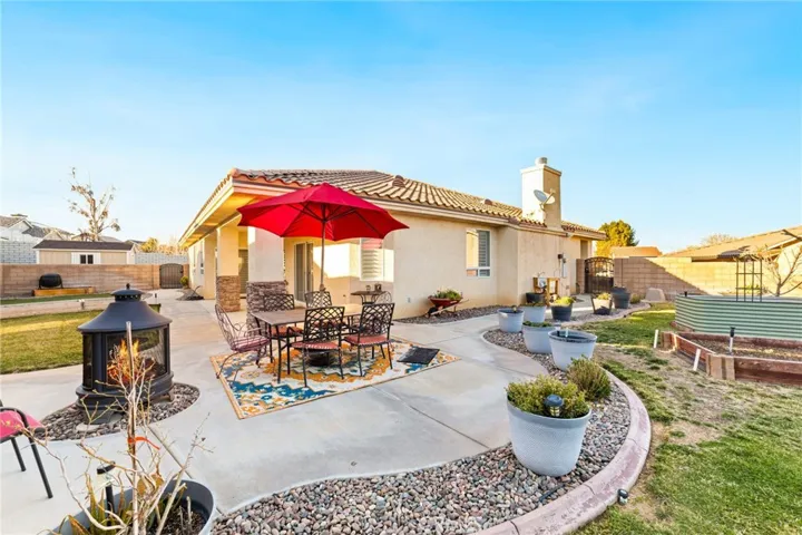 12770 Amberwood Lane, Victorville, California 92395