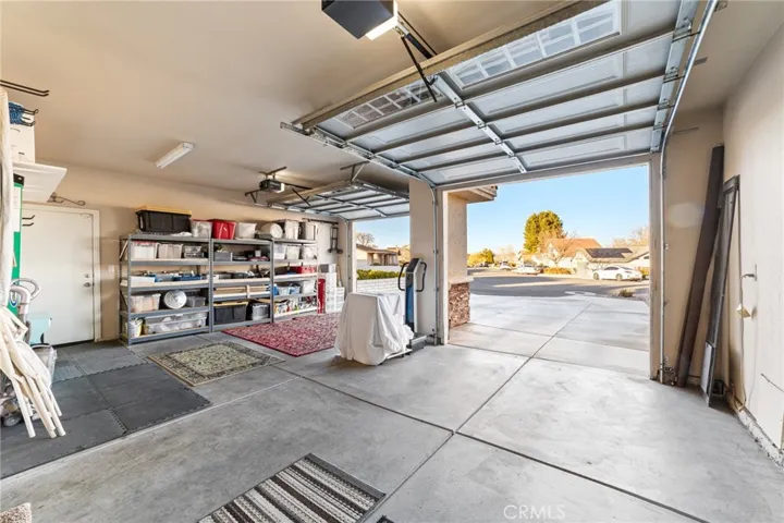 12770 Amberwood Lane, Victorville, California 92395