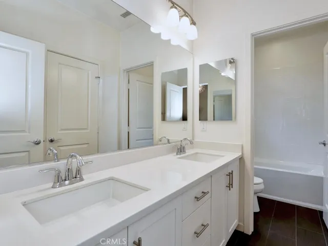 37 Clover, Lake Forest, California 92630