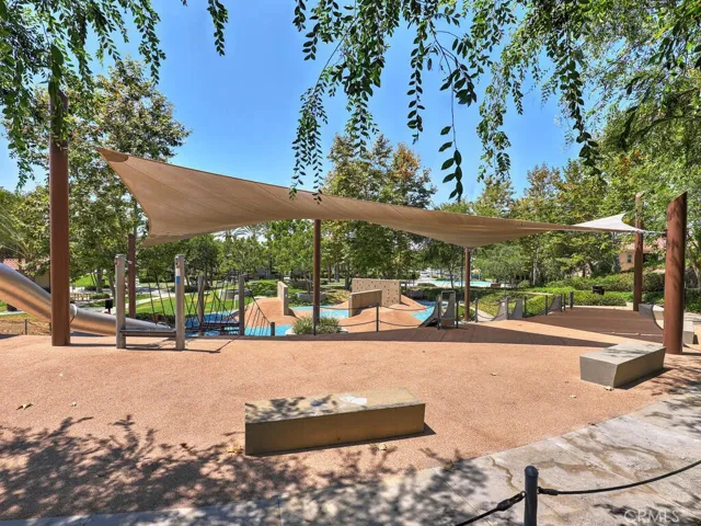 37 Clover, Lake Forest, California 92630