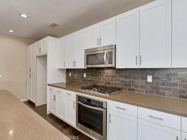 37 Clover, Lake Forest, California 92630