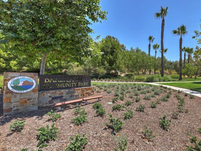 37 Clover, Lake Forest, California 92630