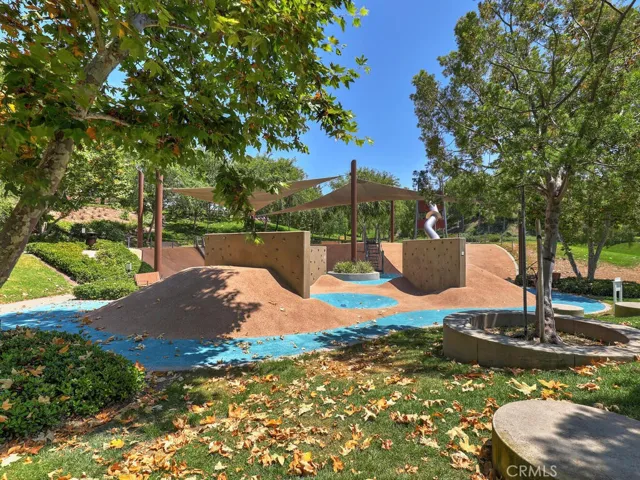 37 Clover, Lake Forest, California 92630