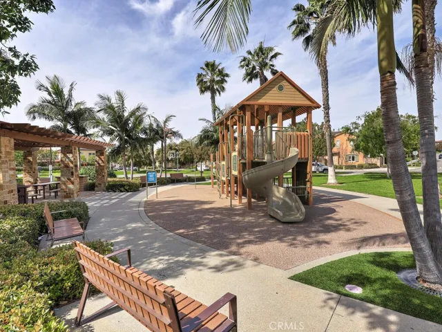 37 Clover, Lake Forest, California 92630