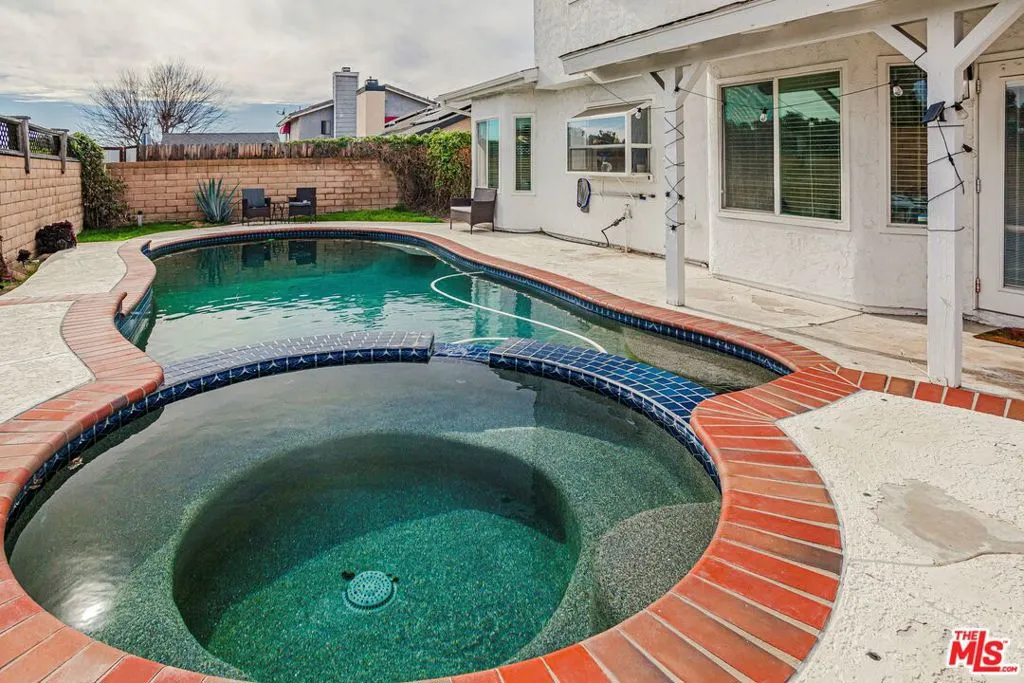 31903 Vineyard Avenue, Temecula, California 92591 home-pic-1