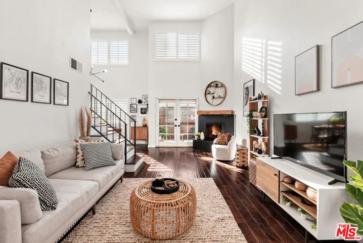 12930 Valleyheart Drive 8, Studio City, California 91604