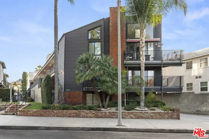 12930 Valleyheart Drive 8, Studio City, California 91604