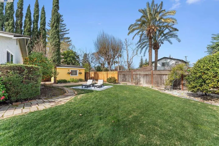 1715 Agadir St, Concord, California 94518