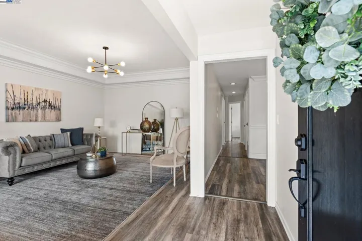 1715 Agadir St, Concord, California 94518