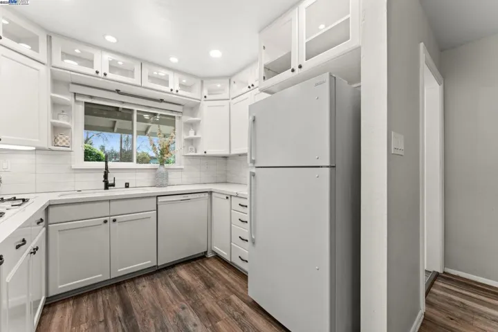 1715 Agadir St, Concord, California 94518